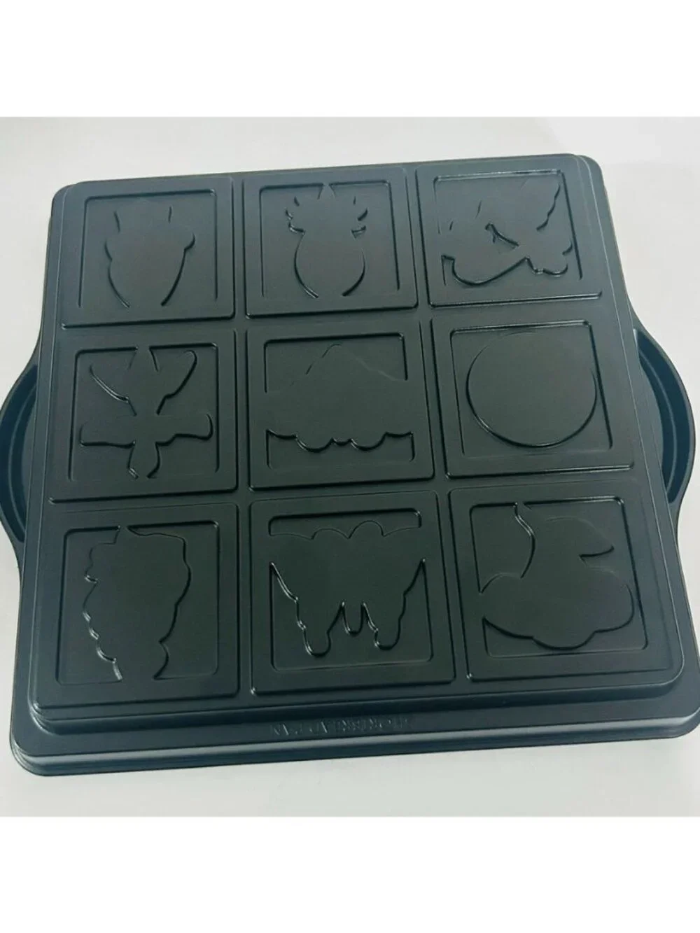 Nordic Ware Cast Aluminum Square Shortbread Scone Pan Tin Non-Stick Black 9